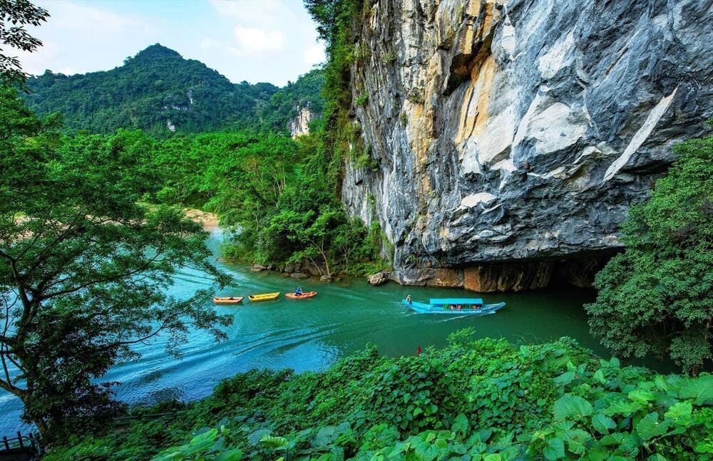 Phong Nha - Ke Bang of Vietnam has been recognized by UNESCO as a World Natural Heritage site